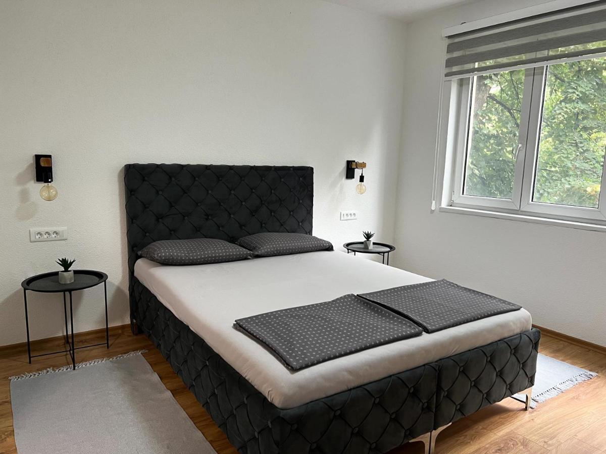 Apartment Vils Promenade Сараево Экстерьер фото